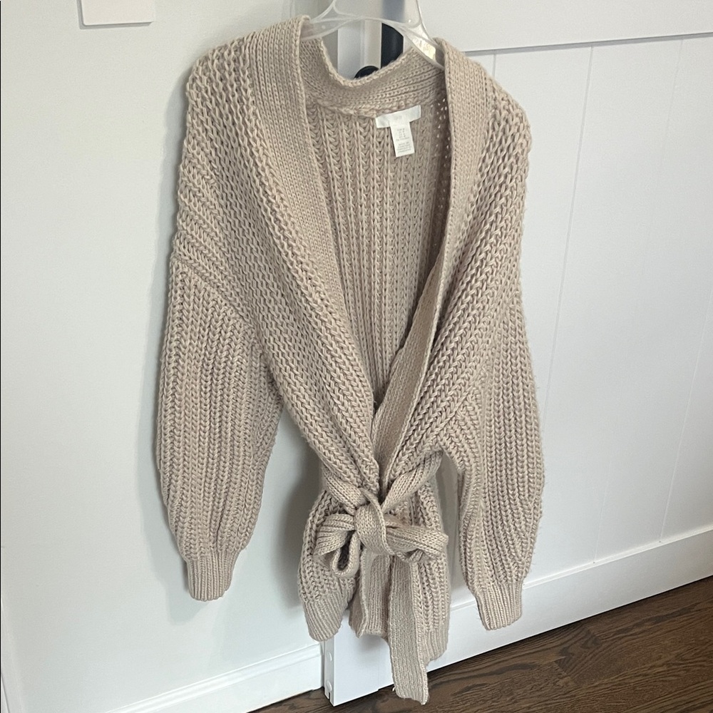 H&M Beige Knit Cardigan Sweater